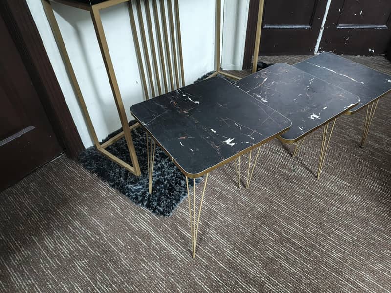 3 tables set 0