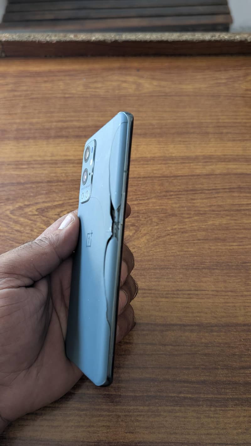 OnePlus 9 pro 2