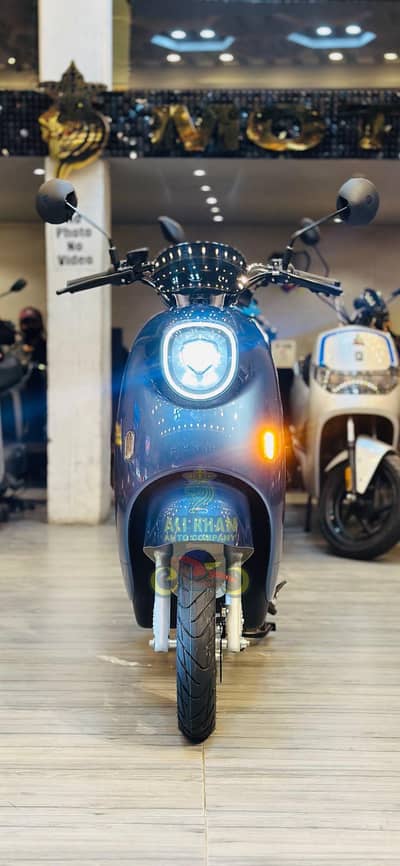 Kings Yadea Metro Evee Evon Okla EV Female scooty  Ramza