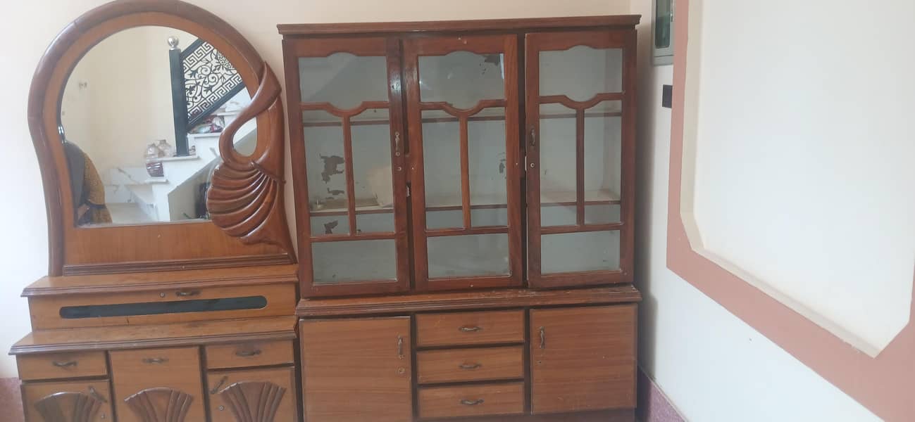 show case and dressing table 2
