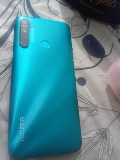 Realme 5i