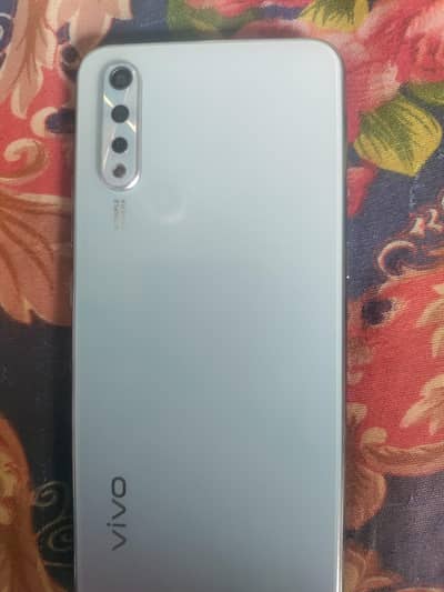 Vivo S1