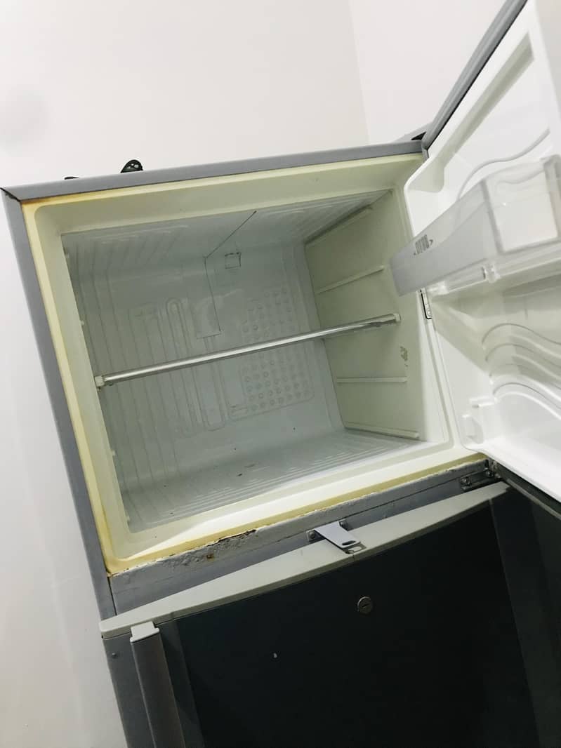 FRIDGE 2