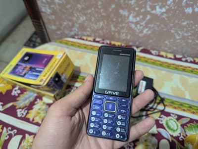 Gfive badshah keypad mobile with box and charger