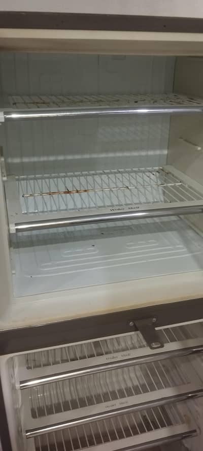 Dawlance Medium size fridge