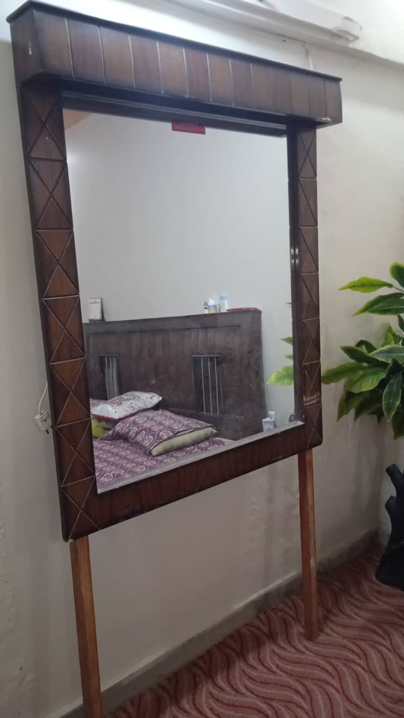 Stylish Mirror 2