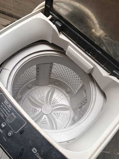 fully automatic 9kg Dawlance 9060 in warranty