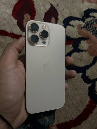 Apple iPhone 16 Pro Max