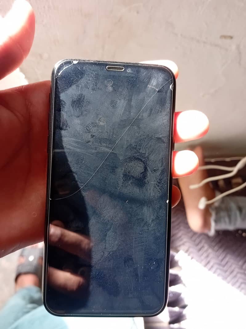 Apple iPhone X 3