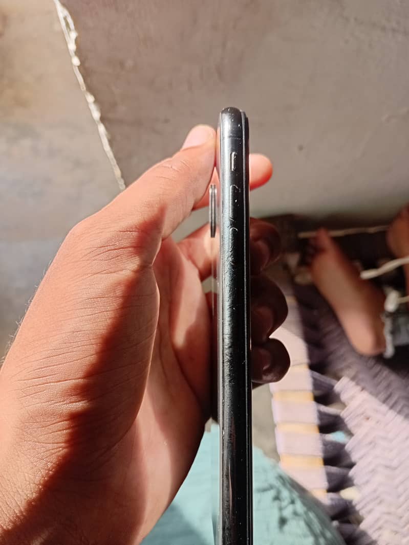 Apple iPhone X 5