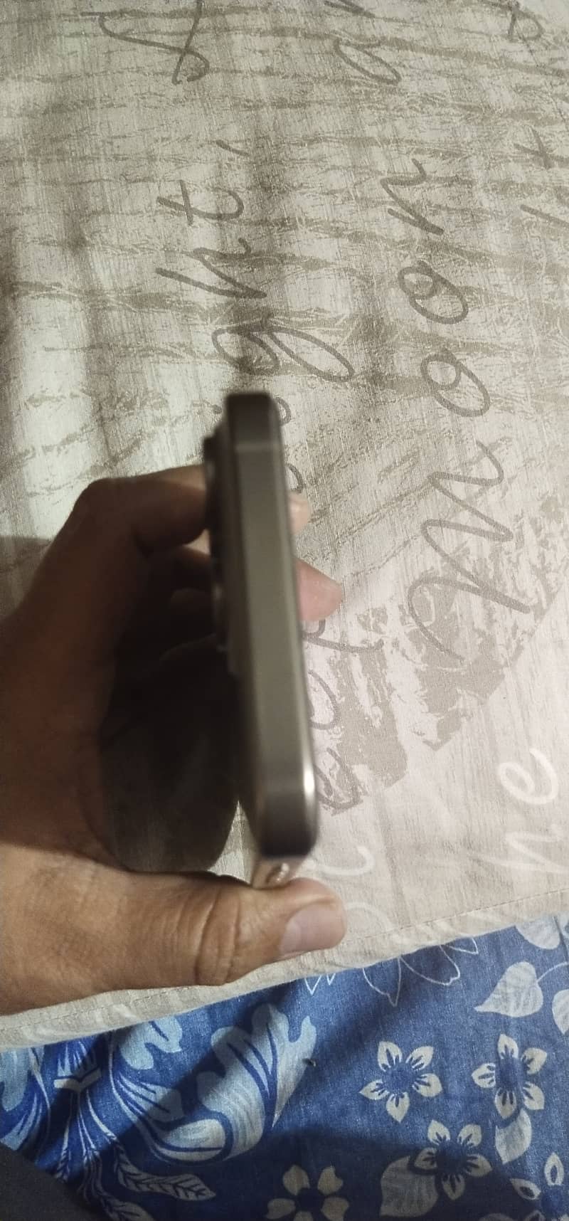 Apple iPhone 15 Pro Max 3