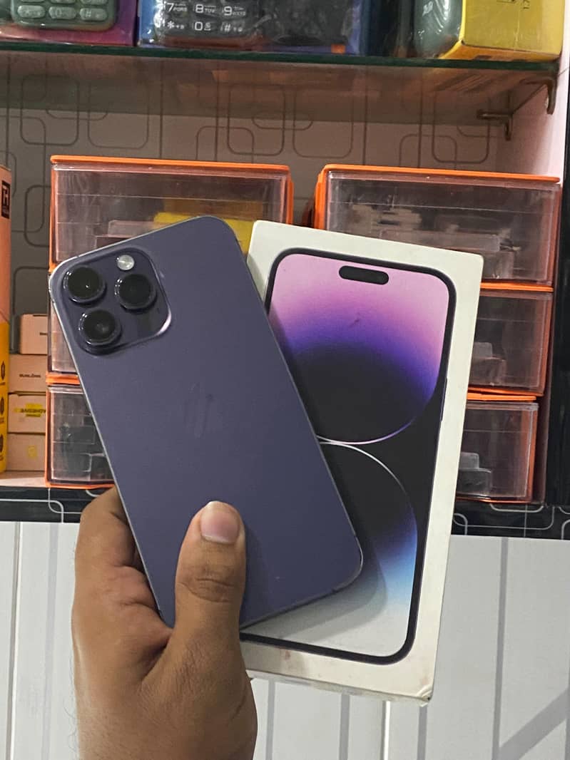 Apple iPhone 14 Pro Max 0