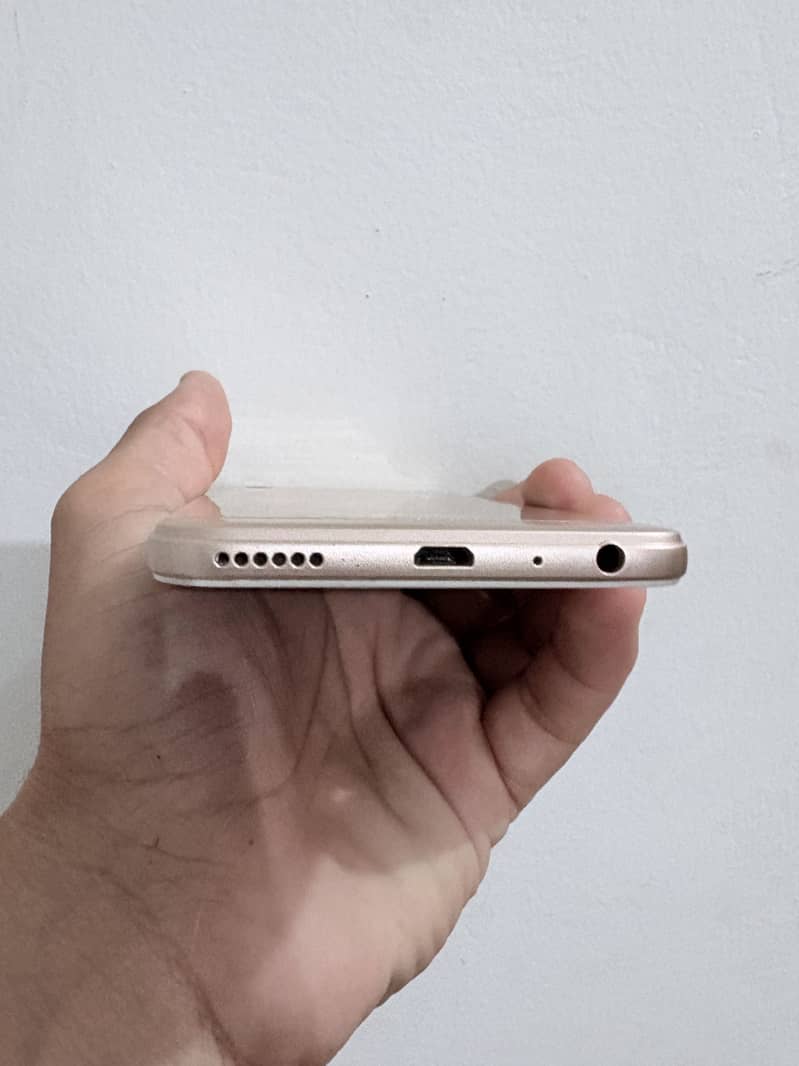 OPPO A57 1