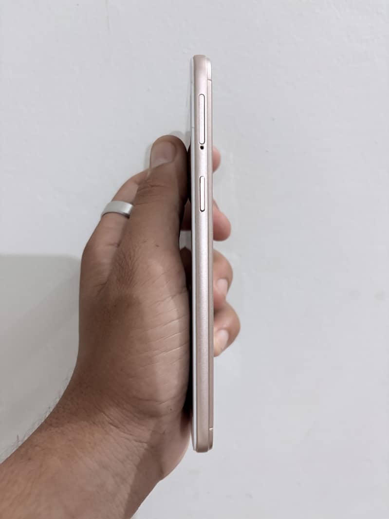 OPPO A57 3