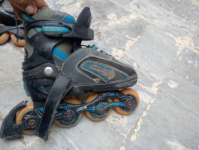 Skating shoes For kids Condition 10/5