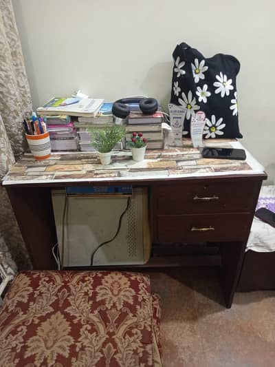 office table or study table
