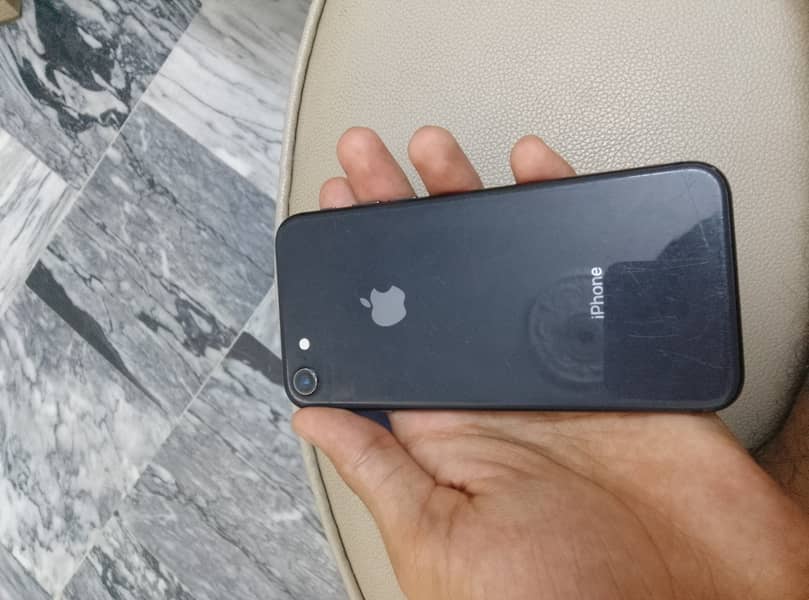 Apple iPhone 8 0