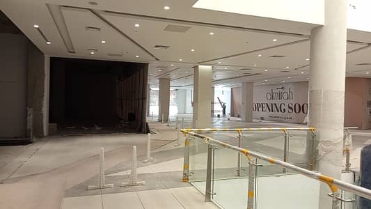 330 Square Feet Shop For Sale In Rs. 25000000 Only