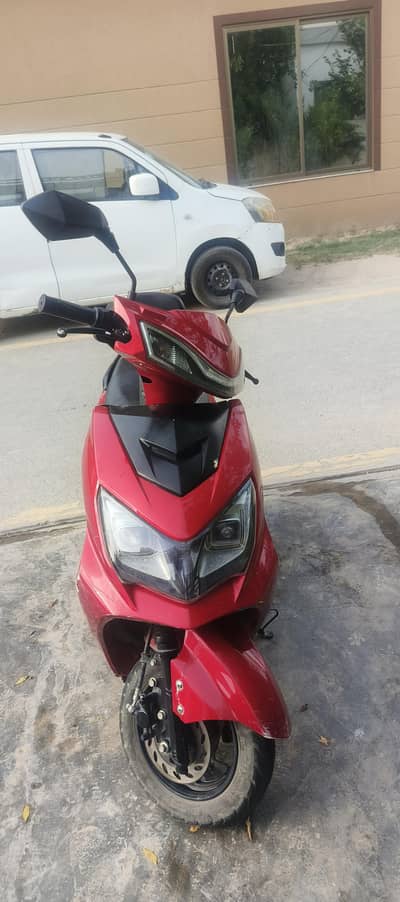 Metro Thrill Electric Scooter for Sale – Good Condition