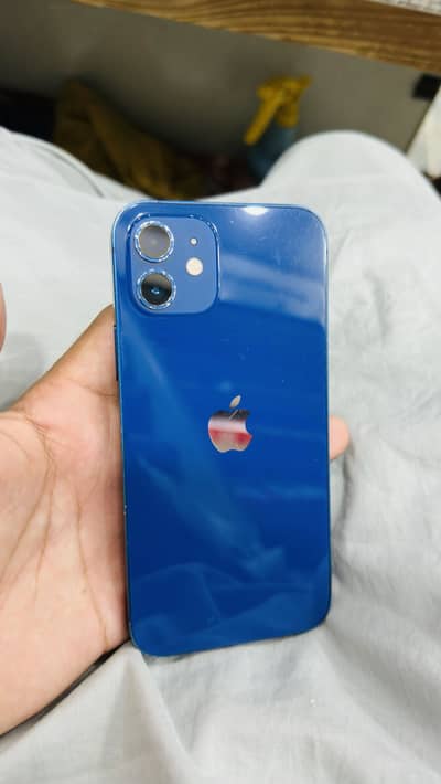 Apple iPhone 12
