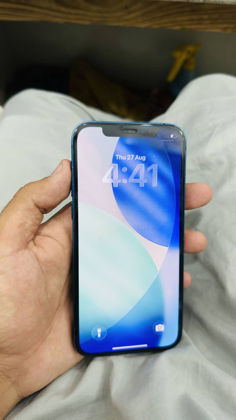 Apple iPhone 12 3