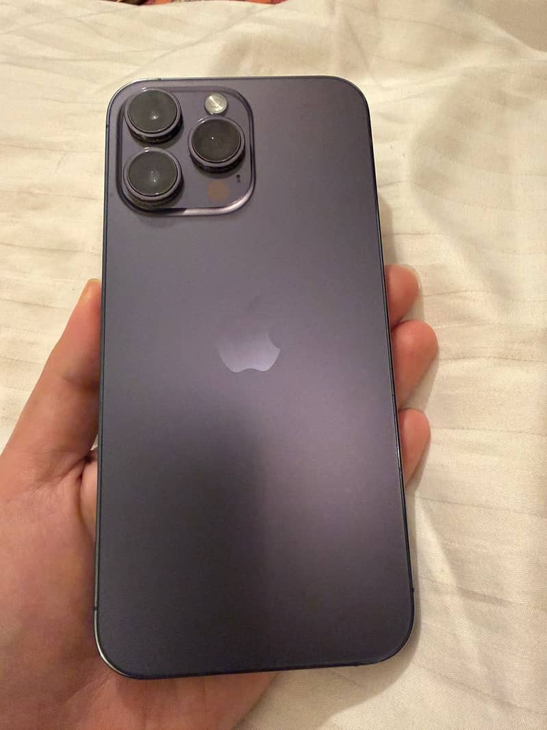 Apple iPhone 14 Pro Max 0