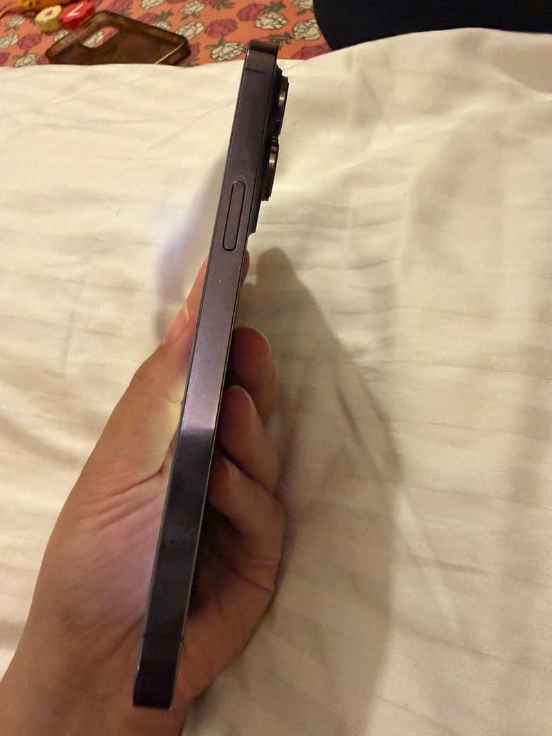 Apple iPhone 14 Pro Max 3