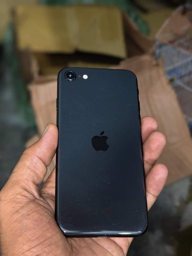 Apple iPhone SE 0