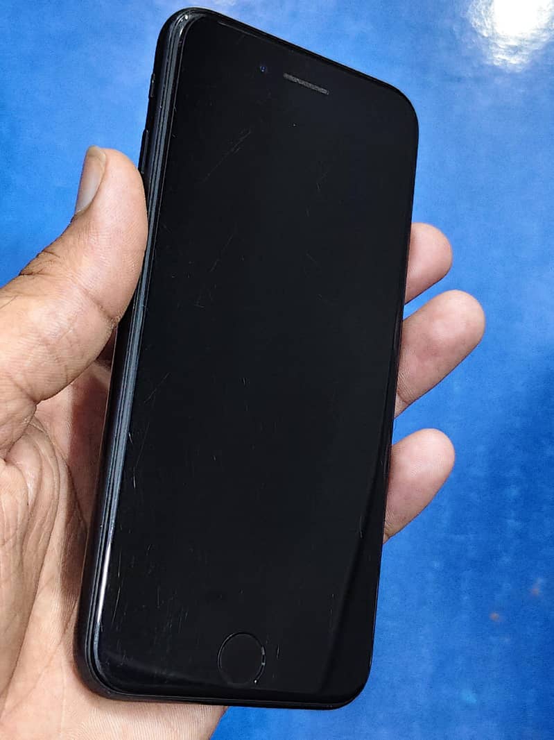Apple iPhone SE 3