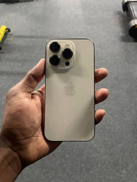 Apple iPhone 14 Pro 0