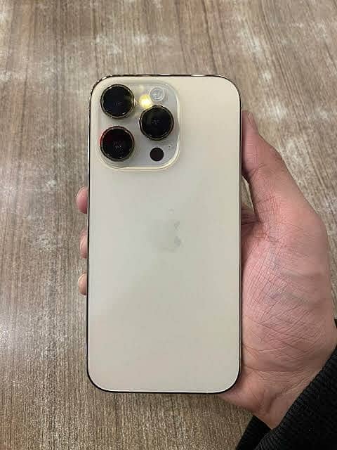 Apple iPhone 14 Pro 1