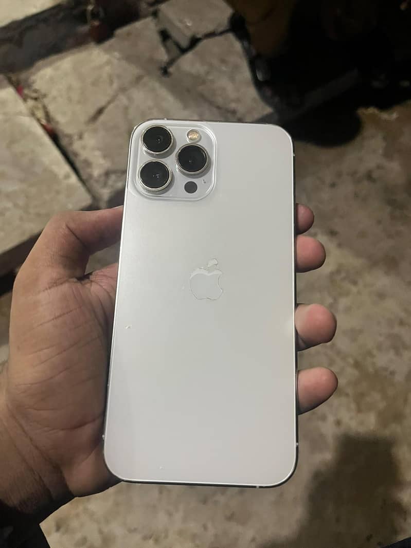 Apple iPhone 13 Pro Max 0