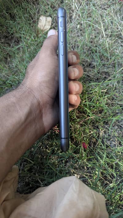 Apple iPhone 11 urgent sale