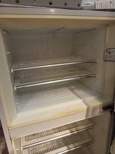 Medium fridge used