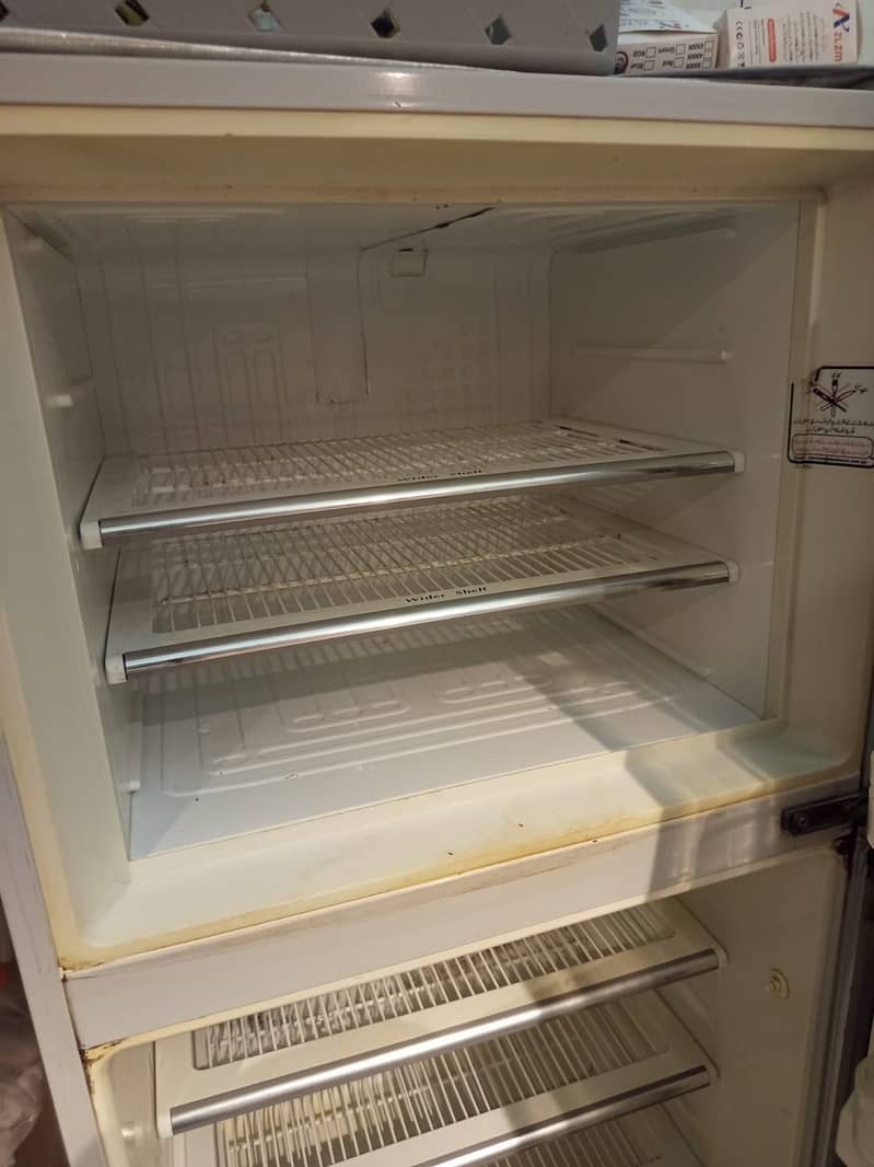 Medium fridge used 12 cft 0