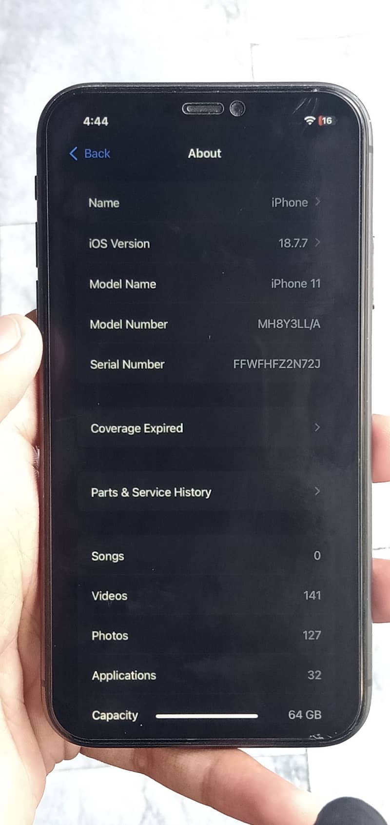 Apple iPhone 11 4