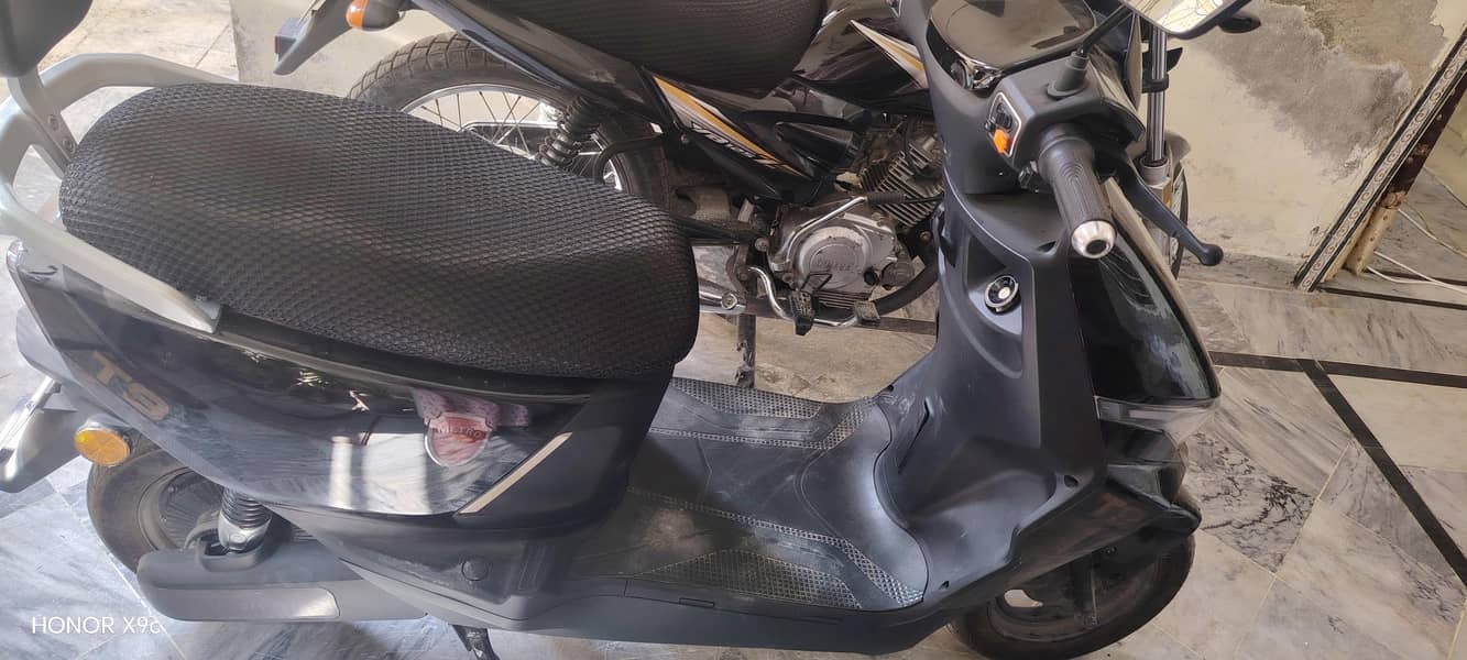 Scooty 1