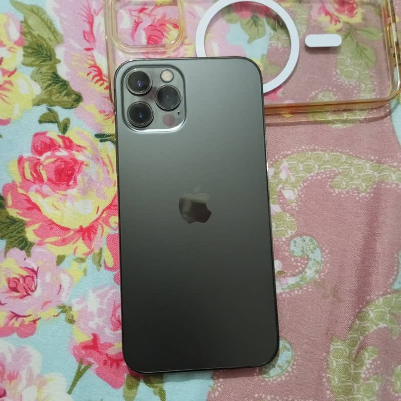 Apple iPhone 12 Pro 3