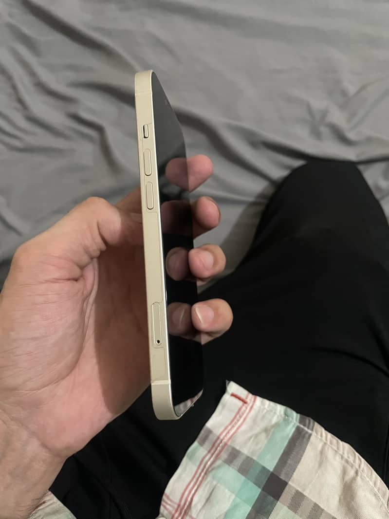 Apple iPhone 13 3