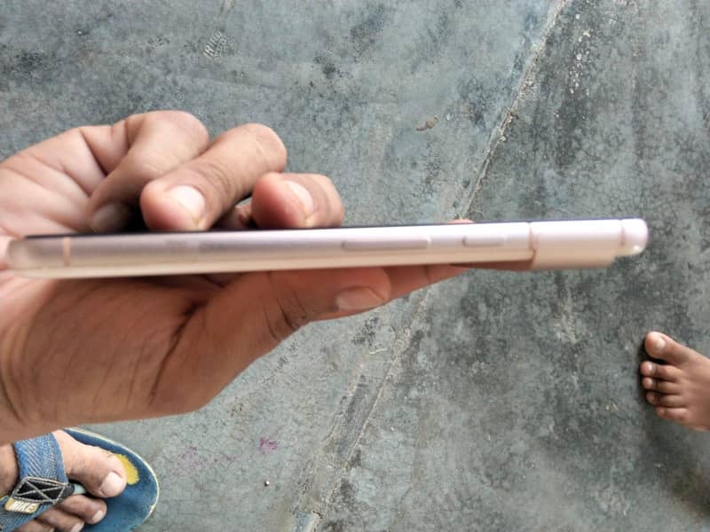 Google Pixel 8 1