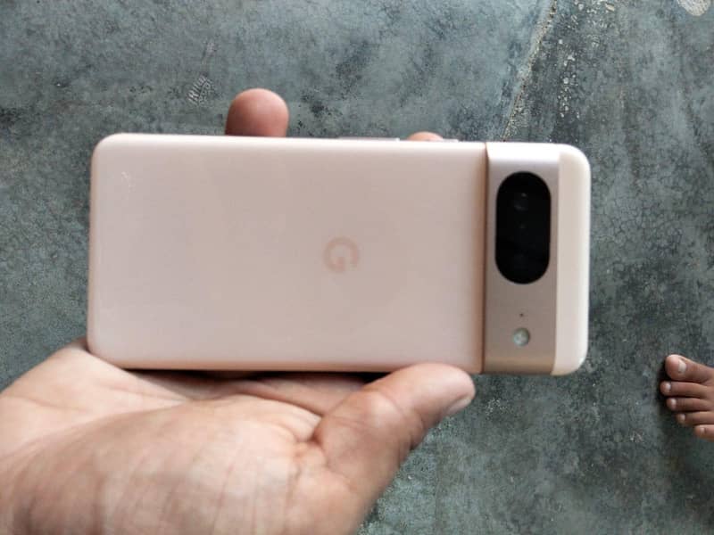 Google Pixel 8 3