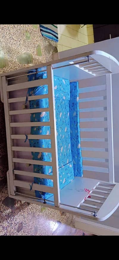 baby cot for sale