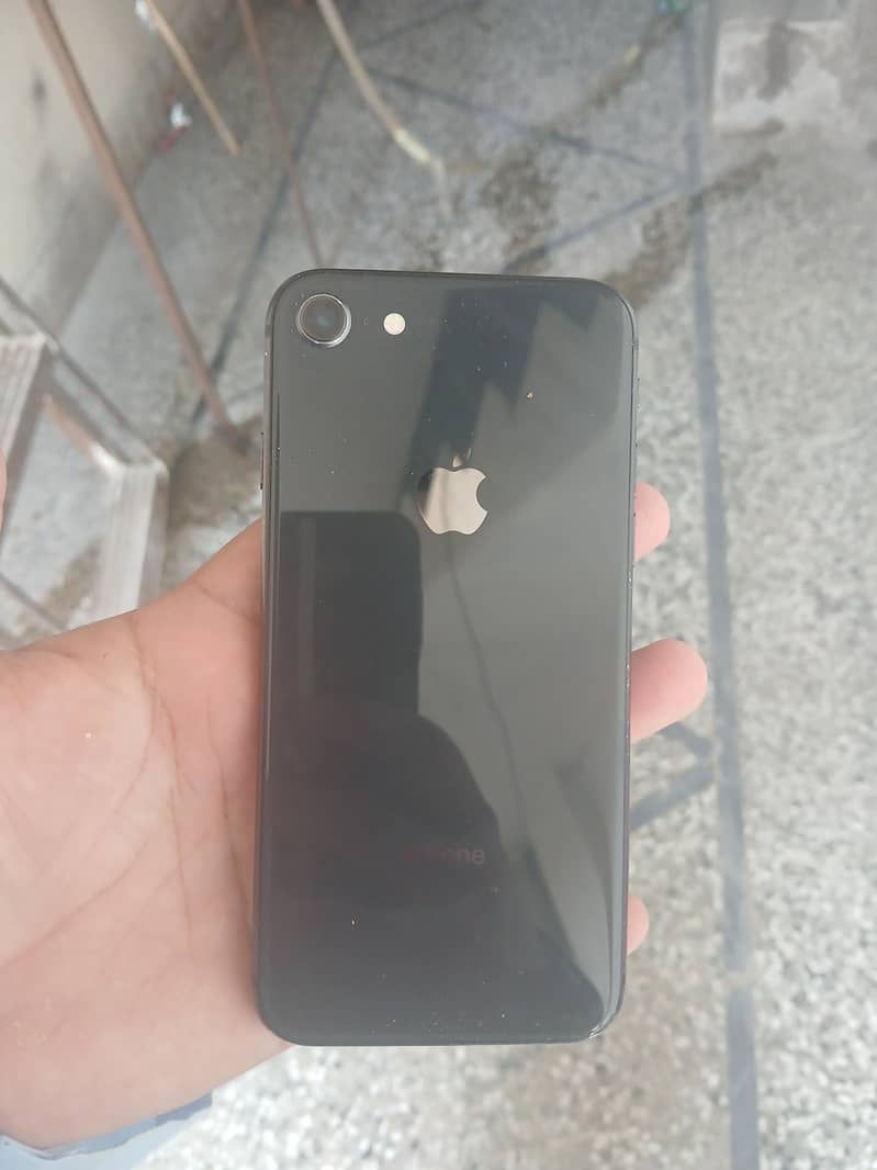 Apple iPhone 8 4