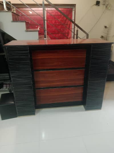 main counter reception 25000