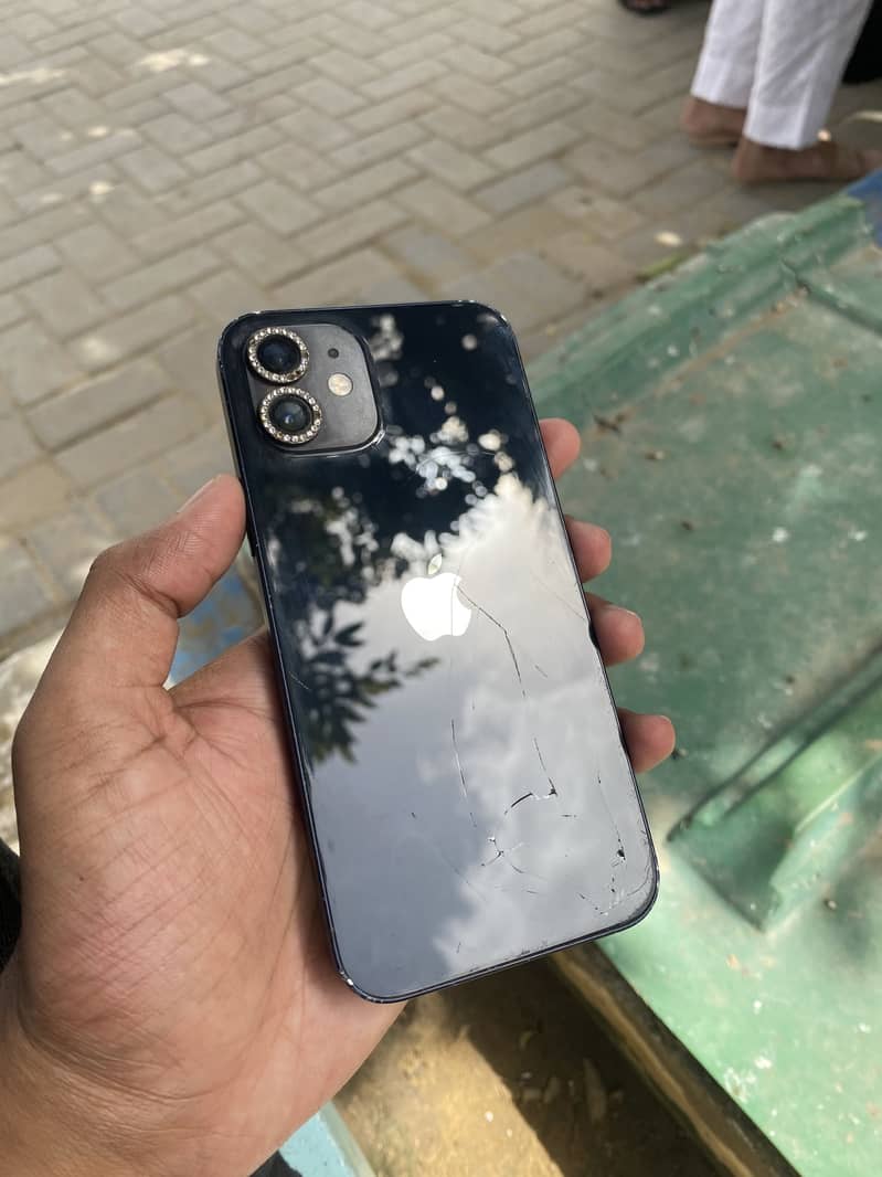 Apple iPhone 12 2