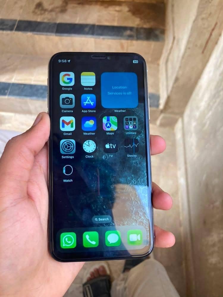 Apple iPhone X 5