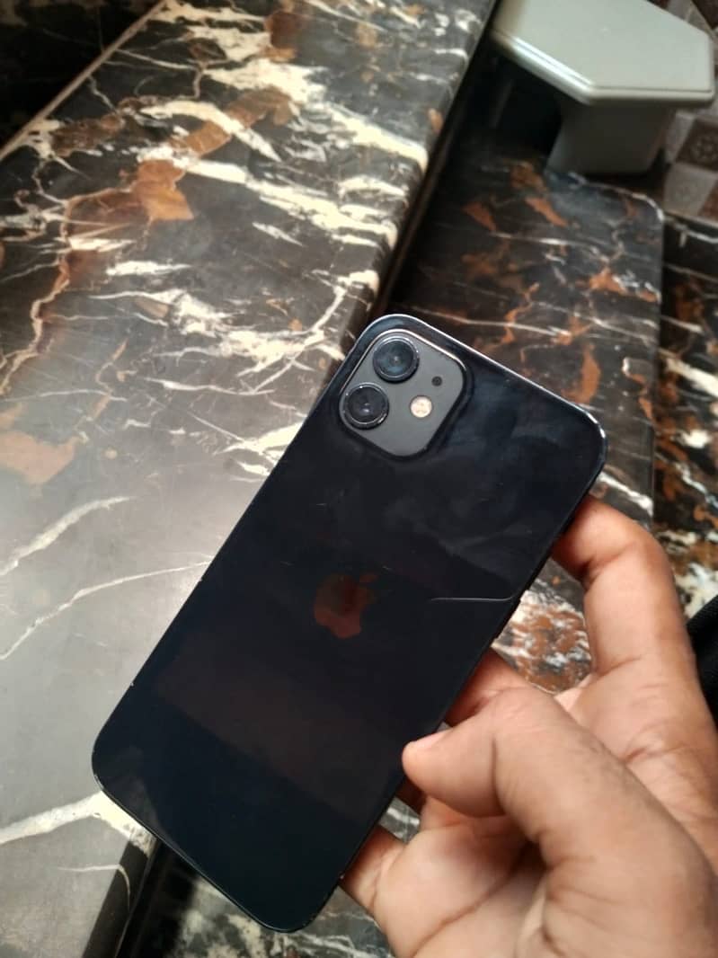Apple iPhone 12 8
