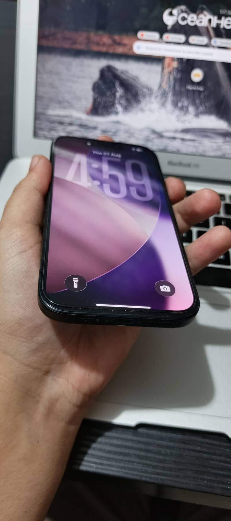 Apple iPhone 16 5