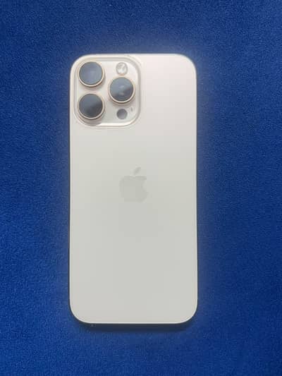 Apple iPhone 16 Pro Max
