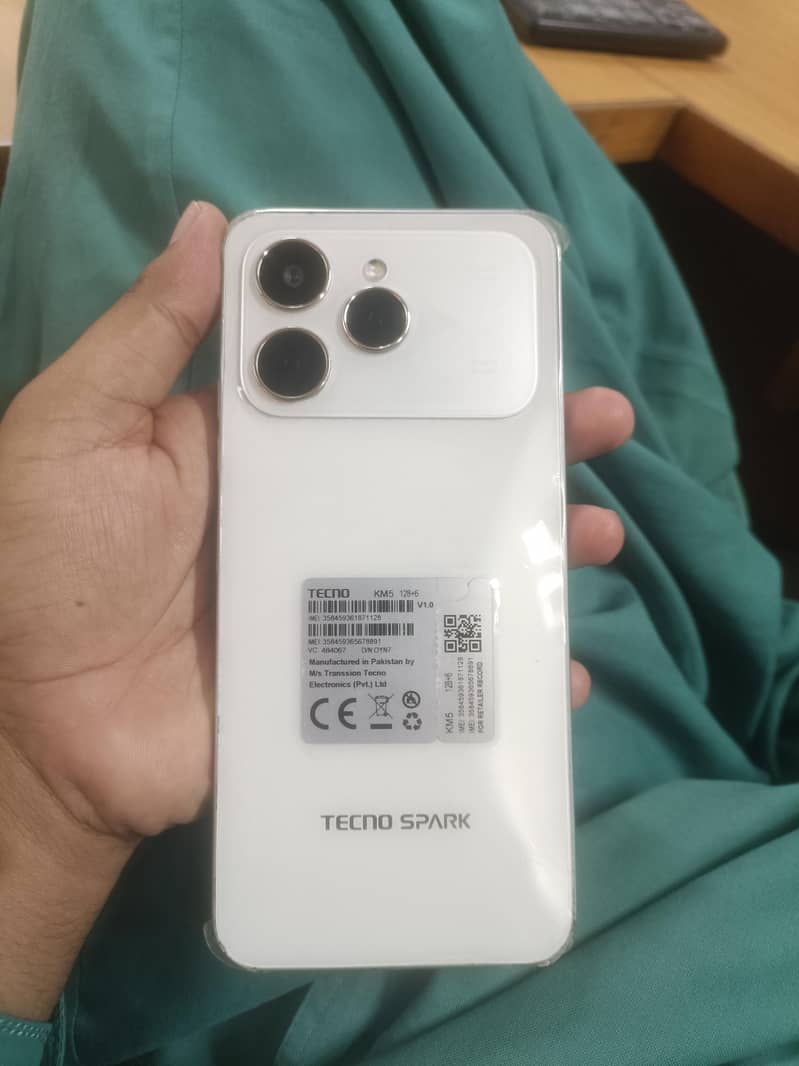 Tecno CAMON 40 3
